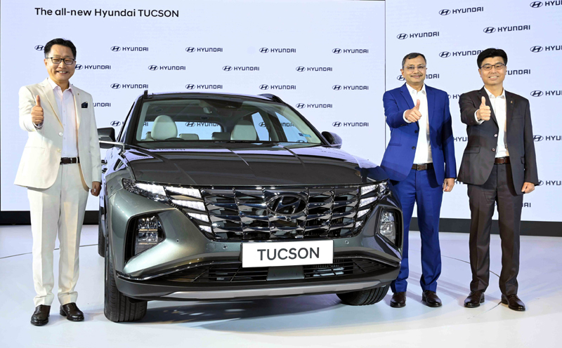 Unsoo Kim, MD & CEO, HMIL along with others unveiling all-new Hyundai Tucson on Wednesday. Unsoo Kim, MD & CEO, HMIL along with others unveiling all-new Hyundai Tucson on Wednesday.