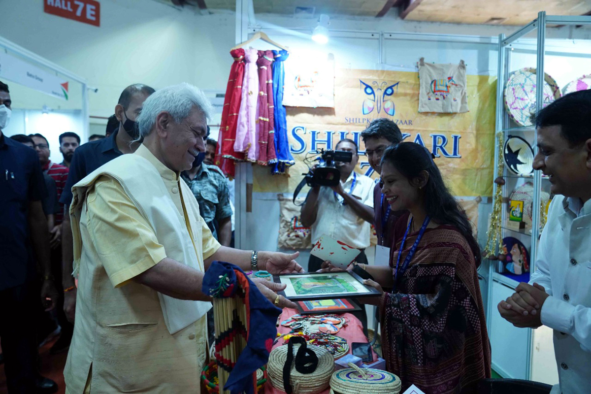 Lt Governor Manoj Sinha during inauguration of 8th international MSME Expo, Trade Fair & Summit 2022 at New Delhi. Lt Governor Manoj Sinha during inauguration of 8th international MSME Expo, Trade Fair & Summit 2022 at New Delhi.