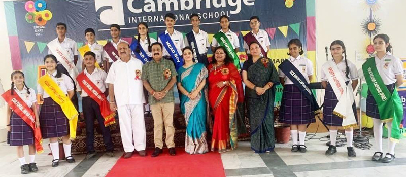 Chief guest and other dignitaries posing for a group photograph during the function at Cambridge International School Jammu on Thursday Chief guest and other dignitaries posing for a group photograph during the function at Cambridge International School Jammu on Thursday