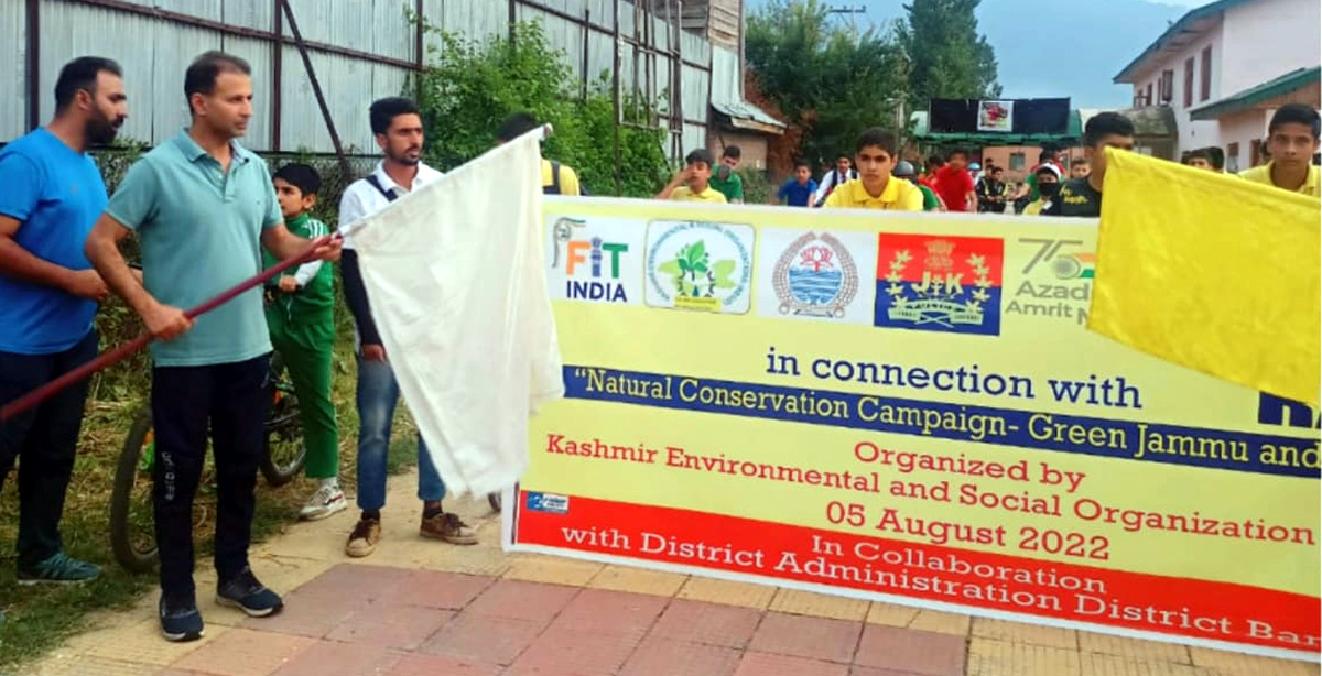 ADC Bandipora flagging off cycle rally from S K Stadium on Friday.