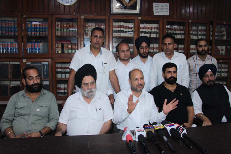 President of J&K High Court Bar Association Jammu M K Bhardwaj addressing a press conference on Monday. -Excelsior/Rakesh President of J&K High Court Bar Association Jammu M K Bhardwaj addressing a press conference on Monday. -Excelsior/Rakesh