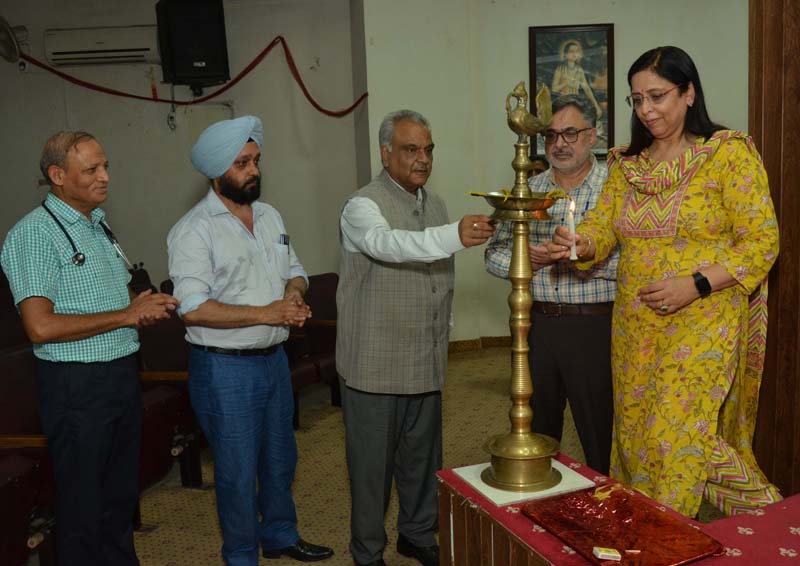 page7-11 Secretary ASCOMS D K Batra inaugurating Bone & Joint Week celebrations in college campus.