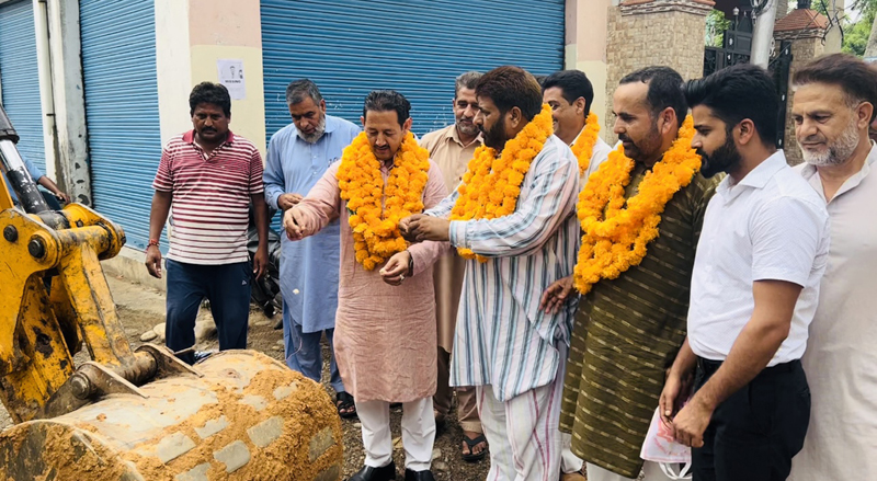 BJP senior leader Baldev Singh Billawaria starting construction work. BJP senior leader Baldev Singh Billawaria starting construction work.