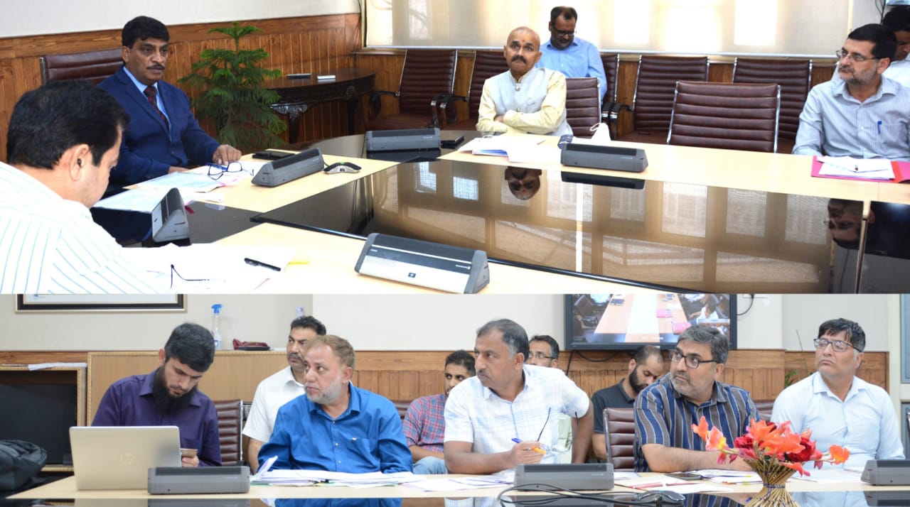 Chief Secretary discusses distribution reforms in power sector-7