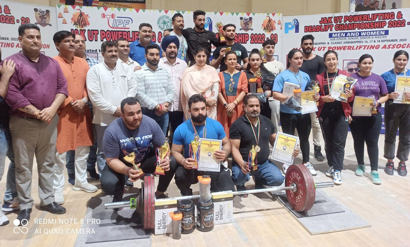 Winners posing for a group photograph alongwith dignitaries at Jammu. Winners posing for a group photograph alongwith dignitaries at Jammu.