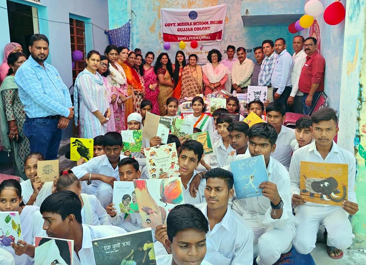 Members of IASOWA J&K during visit to GMS Dodhi Gujjar Colony. Members of IASOWA J&K during visit to GMS Dodhi Gujjar Colony.