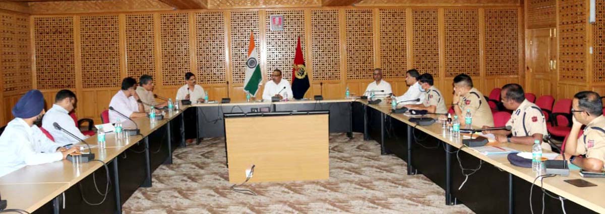 DGP Dilbag Singh chairing a meeting at Police Headquarters.