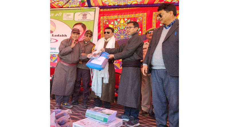 MP Ladakh Jamyang Tsering Namgyal distributing charitable items during an event in Kargil district. MP Ladakh Jamyang Tsering Namgyal distributing charitable items during an event in Kargil district.