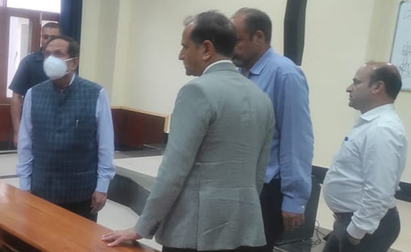 Advisor to LG, R R Bhatnagar during visit to GMC Anantnag on Sunday. Advisor to LG, R R Bhatnagar during visit to GMC Anantnag on Sunday.