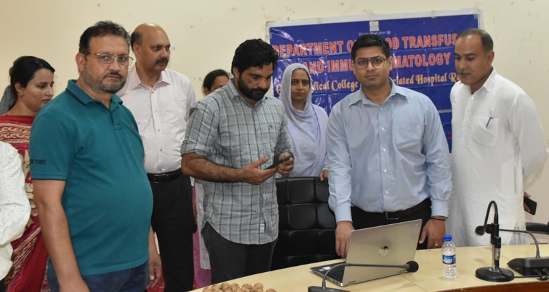 DDC Rajouri Vikas Kundal during launch of walnut on e-commerce platform. DDC Rajouri Vikas Kundal during launch of walnut on e-commerce platform.