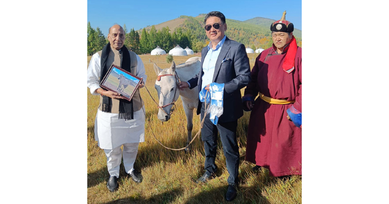 Mongolian president gifts horse to defence minister Rajnath Singh. Mongolian president gifts horse to defence minister Rajnath Singh.