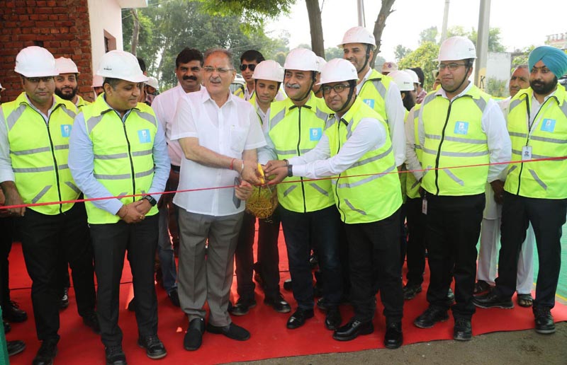 Former Deputy CM, Kavinder Gupta inaugurating first mobile tower in Shibo Chak village near IB on Sunday. Former Deputy CM, Kavinder Gupta inaugurating first mobile tower in Shibo Chak village near IB on Sunday.