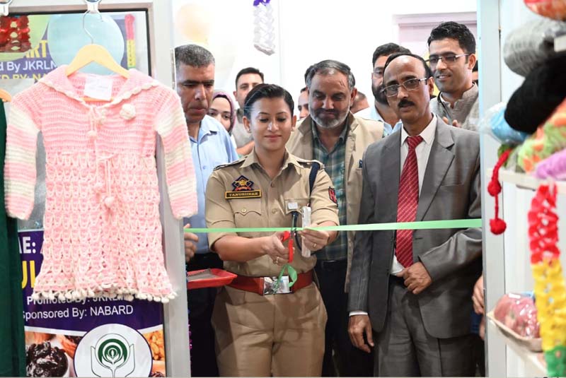 SSP Shopian Tanushree inaugurating a rural mart. SSP Shopian Tanushree inaugurating a rural mart.