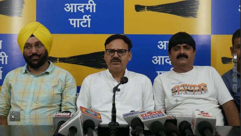 AAP leader Om Prakash Khajuria addressing a press conference at Jammu. AAP leader Om Prakash Khajuria addressing a press conference at Jammu.