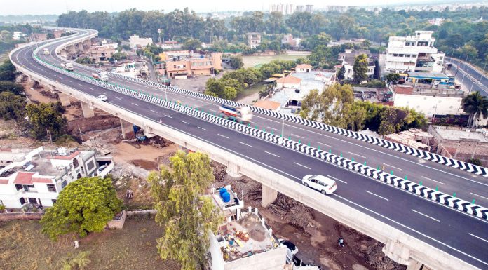 A view of flyover from Muthi to Canal Head. — Excelsior/Rakesh