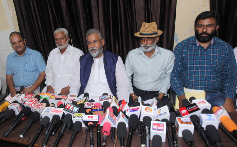 Manmohan Choudhary addressing a press conference at Jammu on Saturday. - Excelsior/Rakesh Manmohan Choudhary addressing a press conference at Jammu on Saturday. - Excelsior/Rakesh