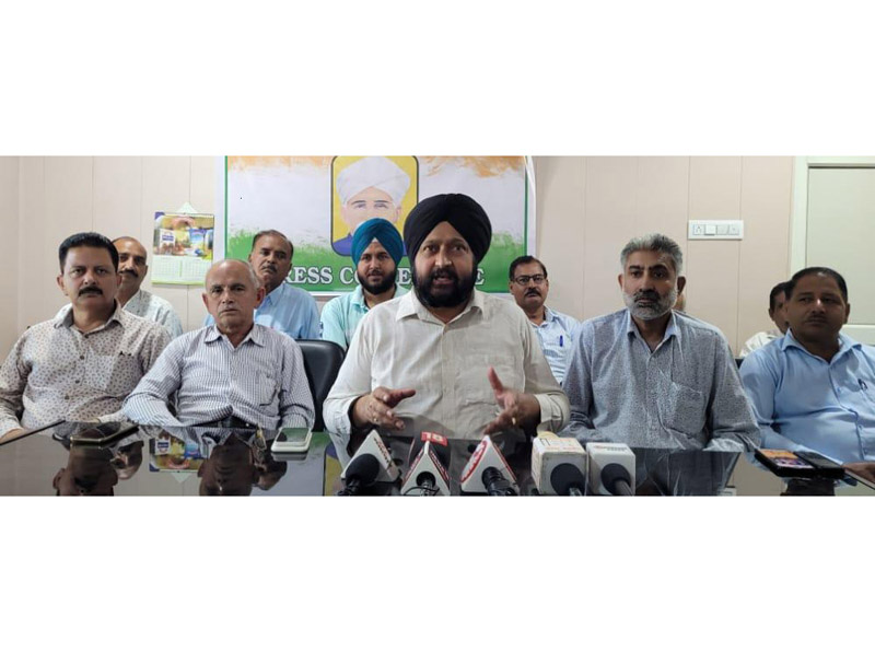 DDC Member and president J&K Sir Chhotu Ram Jat Sabha SS Johal addressing a press conference at Samba. DDC Member and president J&K Sir Chhotu Ram Jat Sabha SS Johal addressing a press conference at Samba.