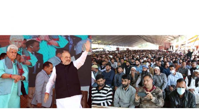 Home Minister Amit Shah addressing a massive rally at Showkat Ali Stadium in North Kashmir’s Baramulla district on Wednesday. -Excelsior/Aabid Nabi