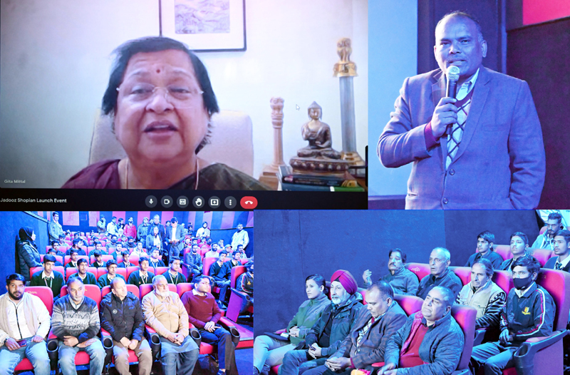 Justice Gita Mittal and Div Com Kashmir P K Pole addressing participants of ‘Kids Festival’ at Shopian on Thursday. Justice Gita Mittal and Div Com Kashmir P K Pole addressing participants of ‘Kids Festival’ at Shopian on Thursday.