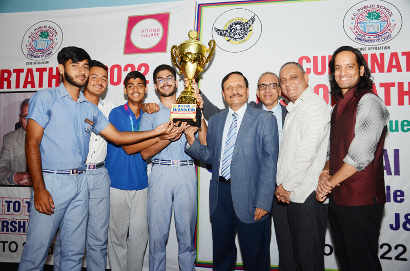 Advisor Rajeev Rai Bhatnagar presenting trophy to winners in presence of others at KC Sports Club Jammu on Saturday. Advisor Rajeev Rai Bhatnagar presenting trophy to winners in presence of others at KC Sports Club Jammu on Saturday.