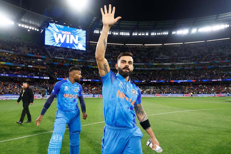 Virat Kohli waving at crowd after victory against Pakistan by four wickets during ICC Men's T20 World Cup at Melbourne Cricket Ground on Sunday. (UNI) Virat Kohli waving at crowd after victory against Pakistan by four wickets during ICC Men's T20 World Cup at Melbourne Cricket Ground on Sunday. (UNI)