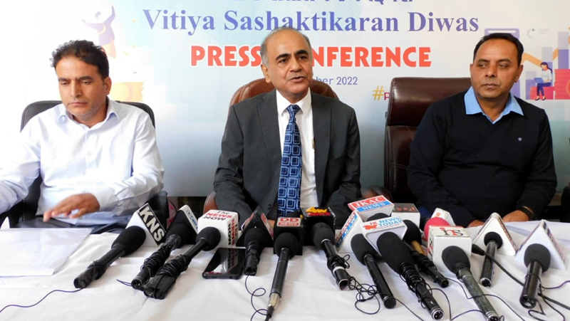 Chief Postmaster General J&K Circle Niraj Kumar addressing a press conference in Srinagar on Monday. -Excelsior/Shakeel Chief Postmaster General J&K Circle Niraj Kumar addressing a press conference in Srinagar on Monday. -Excelsior/Shakeel