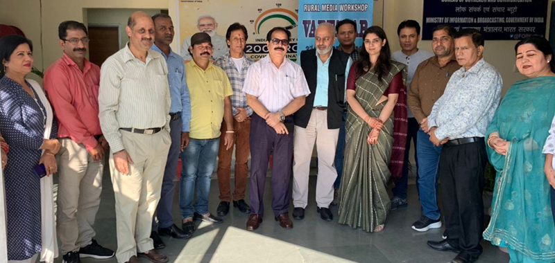 Dr Ashwini with senior officers during visit to PIB office Jammu. Dr Ashwini with senior officers during visit to PIB office Jammu.
