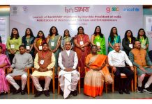 President Droupadi Murmu in a group photo with Gujarat Chief Minister Bhupendra Patel and others at a ceremony for the launch of ‘herSTART’ and virtual inauguration of multiple development projects, in Ahmedabad.