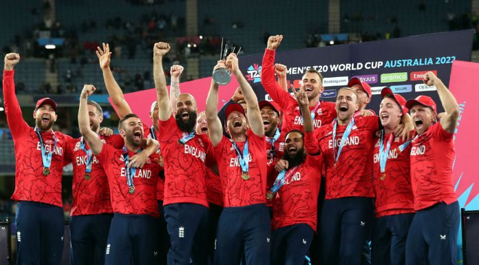 England players celebrate their win against Pakistan in the final of the T20 World Cup cricket tournament at the Melbourne Cricket Ground in Australia on Sunday. (UNI)