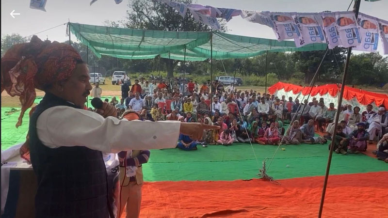 Harsh Dev Singh addressing AAP rally at Mandli in Billawar on Tuesday. Harsh Dev Singh addressing AAP rally at Mandli in Billawar on Tuesday.