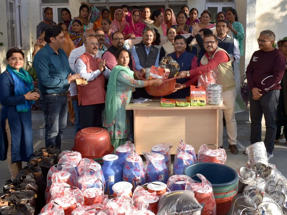 VC SKUAST-Jammu and others at valedictory session of training programme. VC SKUAST-Jammu and others at valedictory session of training programme.