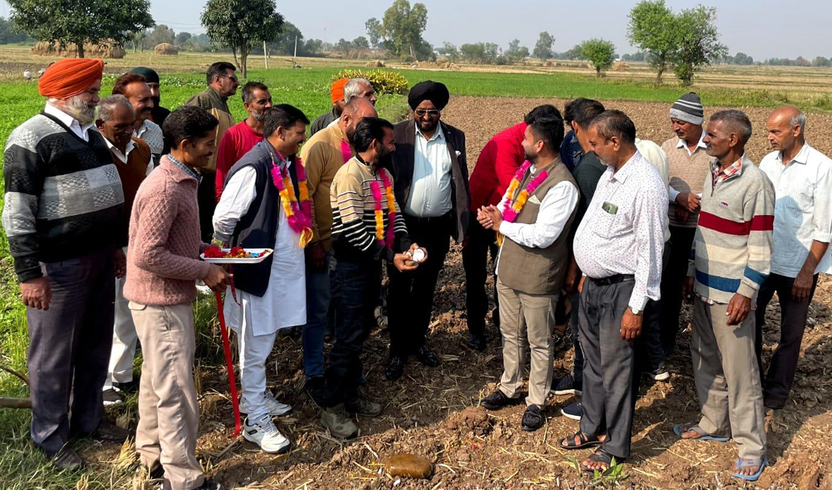 AAP leader, Taranjit Singh Tony along with others after inaugurating road connecting Vidhipur Jatta and Layian villages. AAP leader, Taranjit Singh Tony along with others after inaugurating road connecting Vidhipur Jatta and Layian villages.