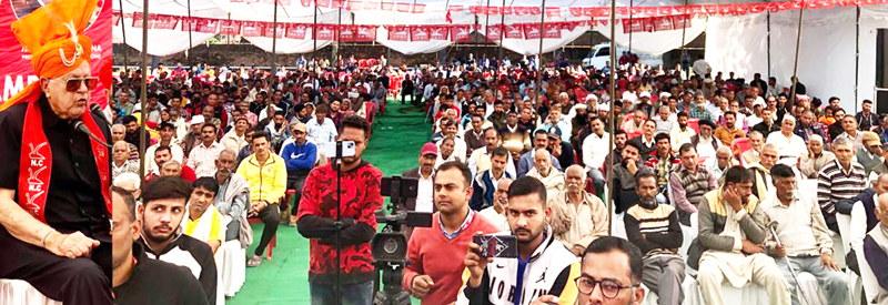 NC leader and former J&K CM Dr Farooq Abdullah addressing public rally at Samba on Sunday. —Excelsior/Nischant NC leader and former J&K CM Dr Farooq Abdullah addressing public rally at Samba on Sunday. —Excelsior/Nischant