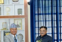 Chairman Uttarakhand War Memorial Shaurya Sthal, Tarun Vijay meeting AIGEWA leader.