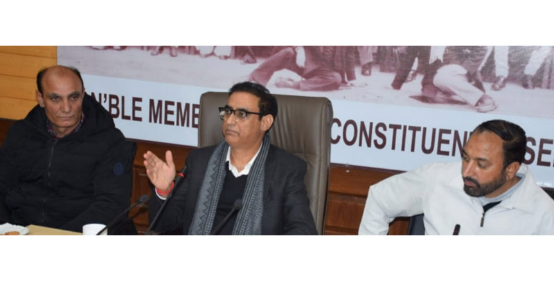 Secretary Legislative Assembly chairing a meeting. Secretary Legislative Assembly chairing a meeting.