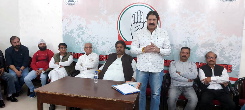 page5-5 DCC Jammu(U) president Yogesh Sawhney addressing a party meeting in Jammu on Friday.