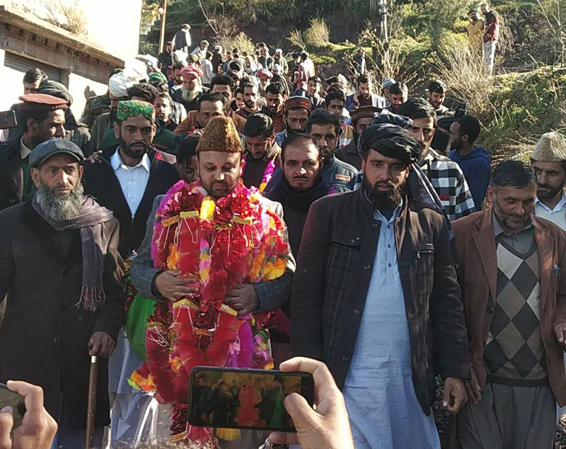 DDC members, Shahnawaz Choudhary flanked by others inaugurating link road at Surankote in Poonch. DDC members, Shahnawaz Choudhary flanked by others inaugurating link road at Surankote in Poonch.