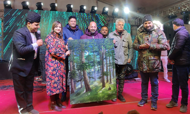 DC Ramban Mussarat Islam and other dignitaries during a cultural extravaganza at Patnitop. DC Ramban Mussarat Islam and other dignitaries during a cultural extravaganza at Patnitop.