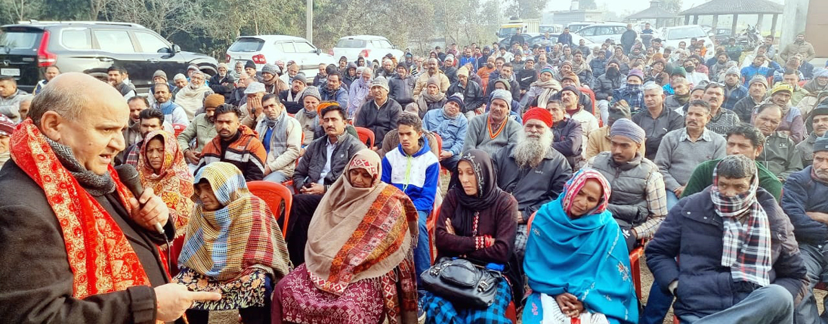 Former Deputy Chief Minister Tara Chand addressing a public meeting in Khour constituency. Former Deputy Chief Minister Tara Chand addressing a public meeting in Khour constituency.