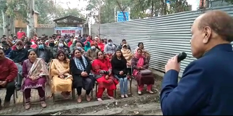 Senior PC leader Abdul Gani Vakil addressing a party workers' convention in Jammu. Senior PC leader Abdul Gani Vakil addressing a party workers' convention in Jammu.