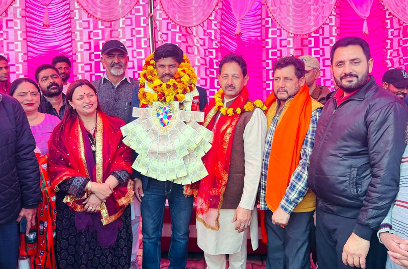 BJP leaders taking new entrants into party fold at Shiv Nagar, R S Pura on Monday. BJP leaders taking new entrants into party fold at Shiv Nagar, R S Pura on Monday.