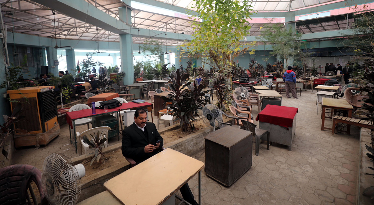 Deserted look of district court Jammu due to lawyers strike on Wednesday. - Excelsior/Rakesh Deserted look of district court Jammu due to lawyers strike on Wednesday. - Excelsior/Rakesh