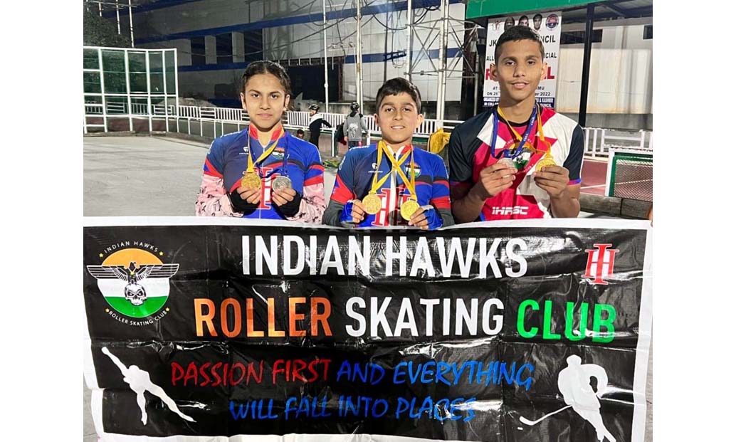 Skaters displaying medals after the event. Skaters displaying medals after the event.