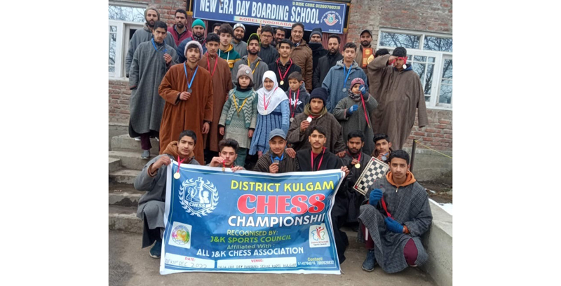 Winners posing for a group photograph at Kulgam on Sunday. Winners posing for a group photograph at Kulgam on Sunday.