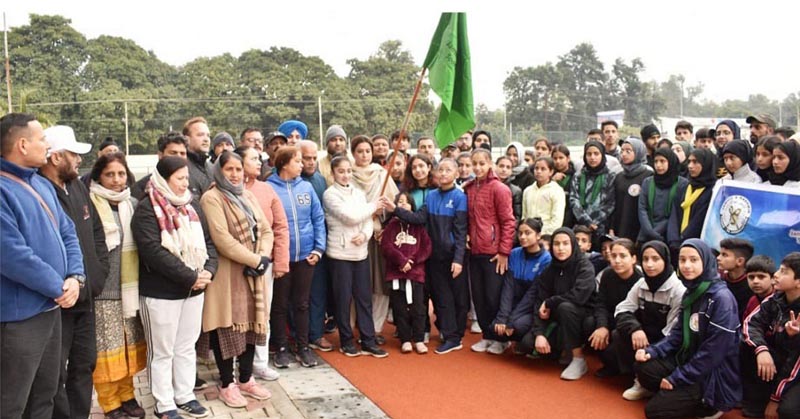Secretary J&K Sports Council Nuzhat Gul flags off Khelo India contingent to Madhya Pradesh. Secretary J&K Sports Council Nuzhat Gul flags off Khelo India contingent to Madhya Pradesh.