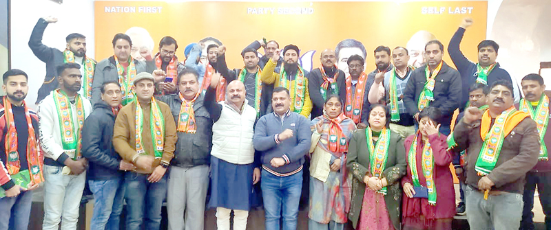 BJP vice president, Yudhvir Sethi and other leaders during a party meeting at Jammu on Tuesday. BJP vice president, Yudhvir Sethi and other leaders during a party meeting at Jammu on Tuesday.