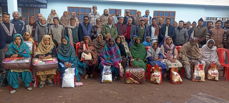 Members of Senior Citizens Club Udhampur with widows & needy who were provided blankets & food items. Members of Senior Citizens Club Udhampur with widows & needy who were provided blankets & food items.