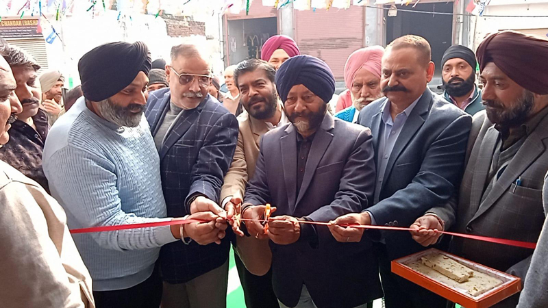 Apni Party Provincial president Manjit Singh inaugurating party office at R S Pura.