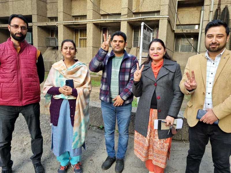 Newly elected office bearers of JUOWA posing together. Newly elected office bearers of JUOWA posing together.