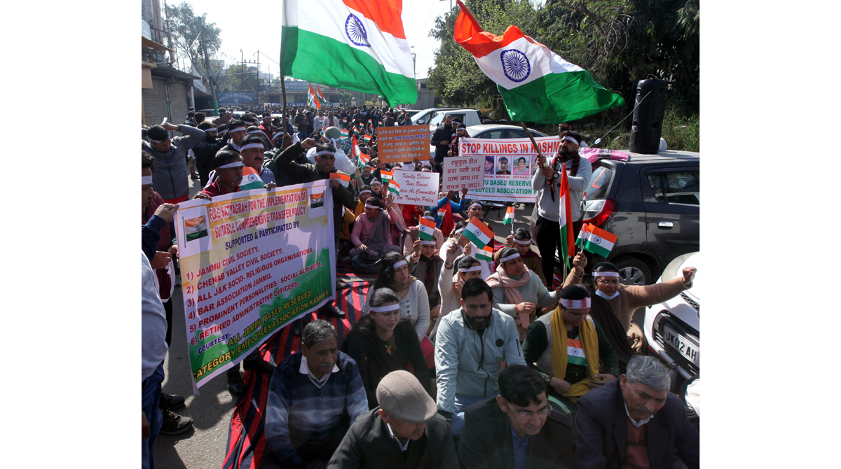 Reserved category employees staging protest outside Press Club Jammu on Monday. —Excelsior/Rakesh Reserved category employees staging protest outside Press Club Jammu on Monday. —Excelsior/Rakesh